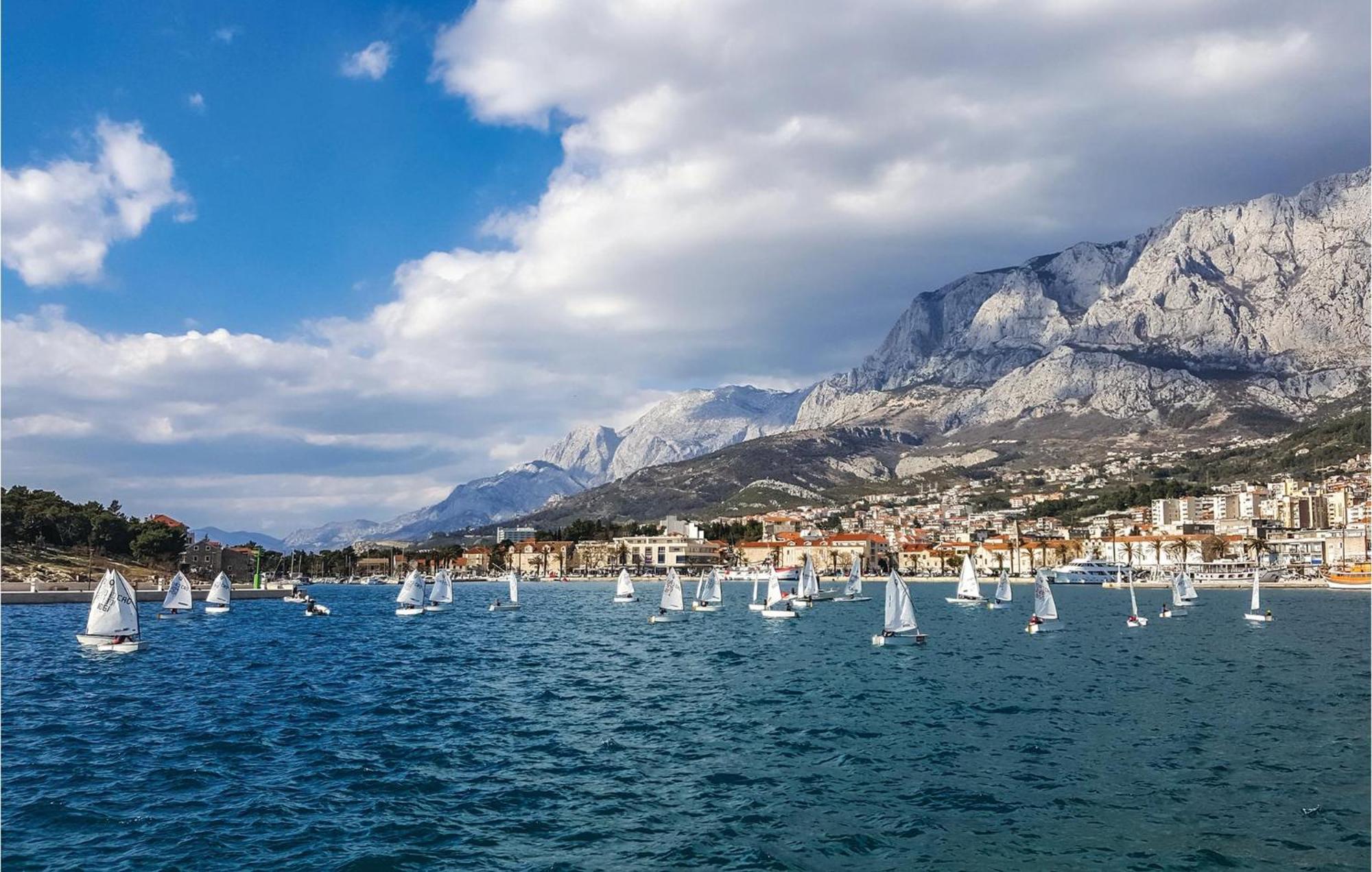 Nice Apartment In Makarska With House Sea View Экстерьер фото